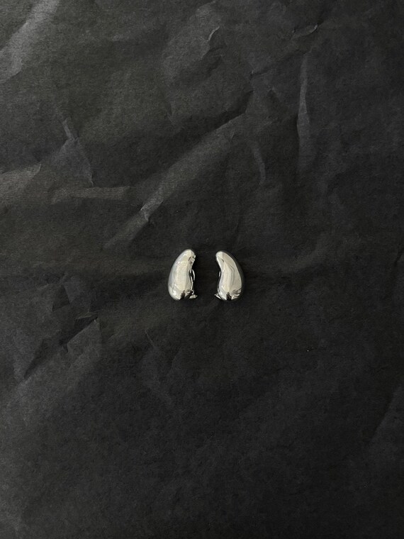 TIFFANY & CO. Elsa Peretti Bean Earring