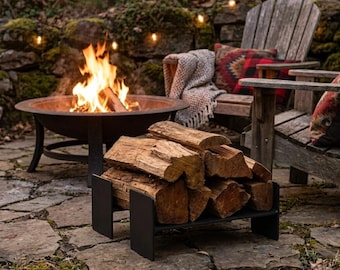 Soporte de acero ajustable para leña / Soporte de metal resistente para troncos / Almacenamiento de leña para exteriores / Estante para leña de chimenea negro mate / 2 estantes para leña