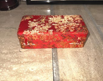 Oriental Red Satin Floral Vintage Jewelry Carrying Case