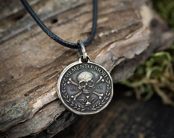 Rustikale Messingschädel-Anhänger-Halskette, schwarze Kordel-Anhänger-Halskette, Gothic Schädel-Halskette