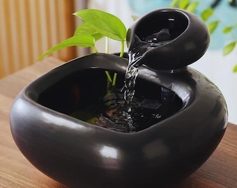 Fuente zen de cerámica para interiores / Elemento decorativo de agua / Alimentada por USB