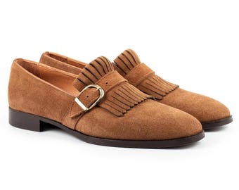 Men’s tan suede fringe buckle loafers, handmade leather dress shoes