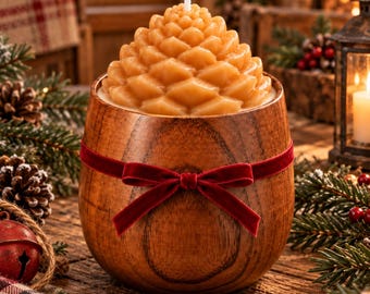 Christmas Pinecone Candle in Wooden Bowl – Handmade Soy Wax Candle, Rustic Christmas Decor, Holiday Gift, Cozy Winter Candle