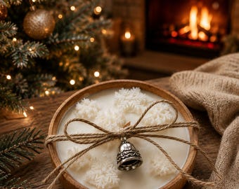 Winter Snowflake Soy Candle in Wooden Bowl | Christmas Candle Gift | Rustic Holiday Decor | Cozy Winter Home Decoration