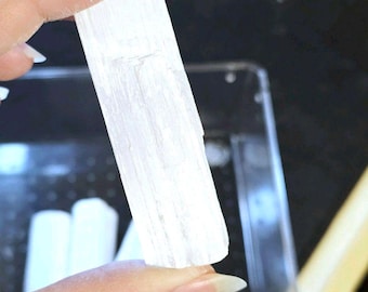 Bastoncino di selenite 5-7,5 cm, cristallo curativo naturale per equilibrio energetico, meditazione, purificazione, protezione e guarigione.