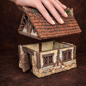 Hand Painted Medieval Cottage Terrain, Removable Roof DnD RPG Scenery