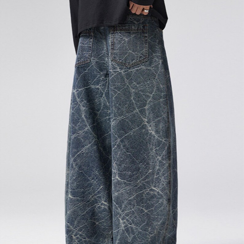 Abstract Washed Jeans | Baggy Wide Leg Pants | Daily Wear | Retro Streetwear Style

Abstract wash baggy jeans with retro streetwear style