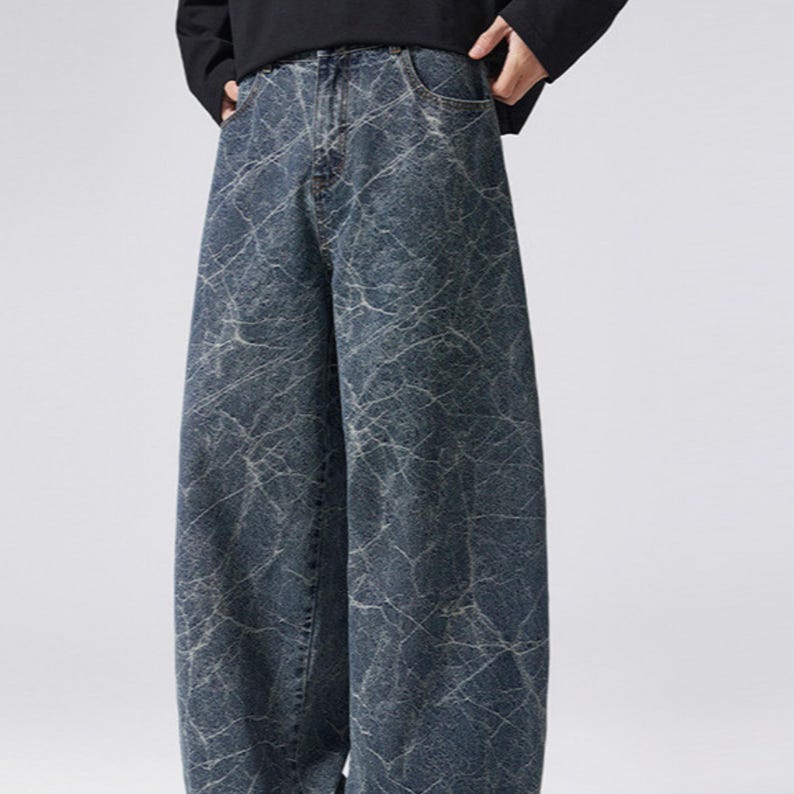 Abstract Washed Jeans | Baggy Wide Leg Pants | Daily Wear | Retro Streetwear Style

Abstract wash baggy jeans with retro streetwear style