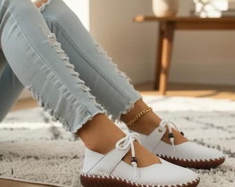 Women's White Leather Lace-Up Flats: Casual Walking Sport Shoes