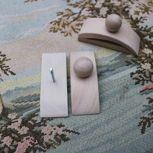 Quilt Wall Hanger, Wall Hanging Clips for Tapestry and Rug, Wooden Wall Hanging Tapestry & Rug Display image 7