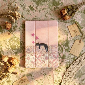 Funda para iPad con diseño de gato negro y azulejos rosas, funda vintage con estampado floral marroquí para amantes de los gatos, funda con estética retro femenina para iPad Air Pro de 10.ª y 11.ª generación.