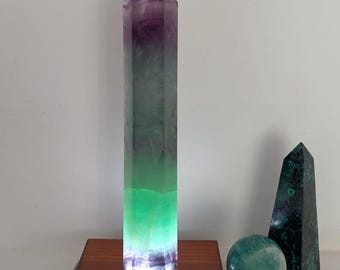 Large Flourite "Watermelon" Tower Dimmable LED Lamp. 28cm high. USB fitting.