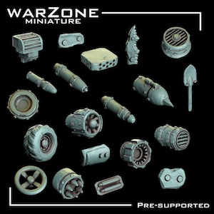 Peut inclure: Ensemble de composants miniatures de zone de guerre de différentes formes et tailles, dont des cylindres, des roues et une petite pelle. Les composants sont de couleur vert mat et sont disposés sur un fond noir. Le texte "WARZONE MINIATURE" est en haut.