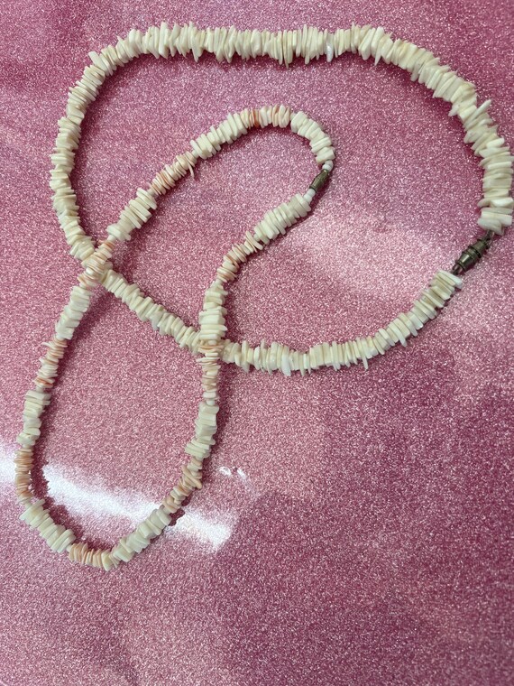 Vintage two shell chip necklaces - image 9