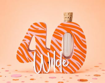 Personalisierter Zahlenaufsteller mit Reagenzglas | Geldgeschenk zum runden Geburtstag, Vase & Erinnerung, 30 40 50 60 | Zebra Look Design