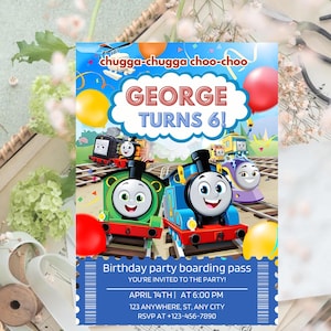 以下が含まれることがあります： 漫画の電車が描かれた、カラフルな誕生日パーティーの招待状。「GEORGE TURNS 6！」と書かれており、パーティーの詳細（日付、時間、場所、RSVP情報）が含まれています。デザインには青い空、風船、そして「chugga-chugga choo-choo」というフレーズが使用されています。