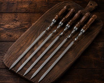 5 Edelstahl Schaschlikspieße 62 cm mit Holzgriff – 3 mm Stark, BBQ Grillspieße für Schaschlik, Kebab, Camping & Grillen