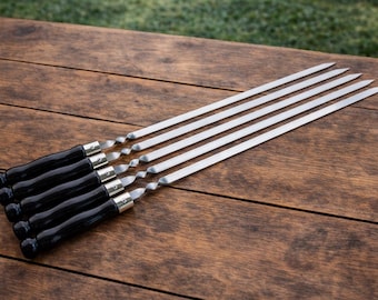 Edelstahl Schaschlikspieße 72 cm – 6er Set mit Holzgriff | 3 mm Stark | Grillspieße mit Transporttasche | BBQ Mangal Zubehör