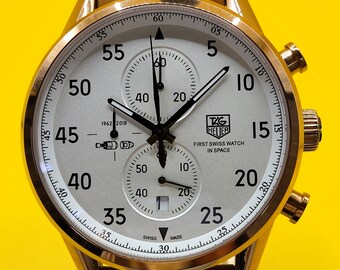 Vintage Tag Heuer Carrera SpaceX Edition Off White Dial Chronograph Date Indicator Analog Men's Wrist Watch