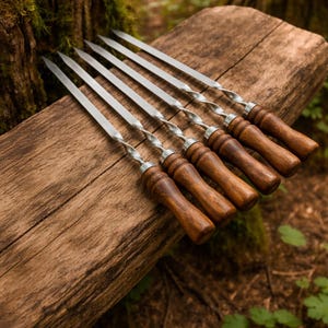 Spiedini Shashlik in acciaio inox – 62 cm con manico in legno, utensili per barbecue