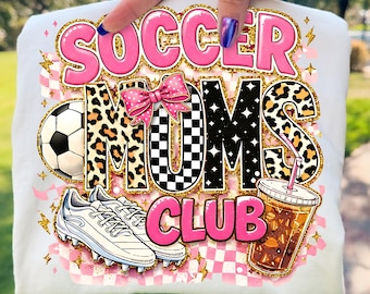Club social de mamás de fútbol png, Mamá bailarina doodle del día del juego png, Diseño de sublimación, Mamá futbolista a cuadros de leopardo retro, fútbol brillante png
