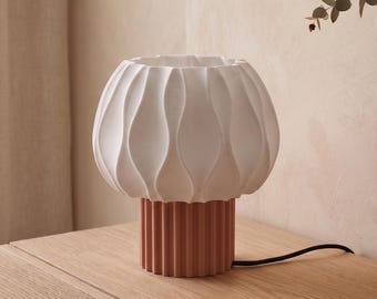 Lampe KODAMI par MOKAMI | Lampe Japandi Organique Morille | Luminaire de Table Design Sculptural | Lumière Chaude Fait Main France