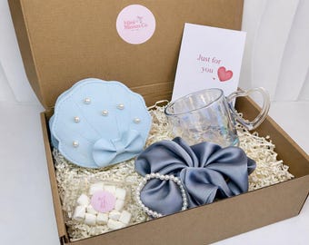 Girls Shell Purse Gift Set, Pearl Bracelet, Scrunchie, Heart Mug, Marshmallows