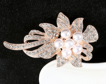 Authentic vintage  brooch with full set