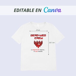 May include: White t-shirt with the text "DERO-WED CREW" in red and a graphic of people. The shirt is 21 cm wide and 29.7 cm long. The text "La negociaci&oacute;n empieza... el caos tambi&eacute;n" is also printed on the shirt.