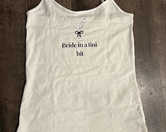 花嫁のミニタンクトップ｜花嫁マティーニシャツ｜独身最後のパーティー用タンクトップ｜ブライダルシャワー衣装｜花嫁へのギフト