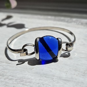 Vintage Silver Tone Dichroic Glass Hook Bangle Bracelet Cobalt Blue Art Glass