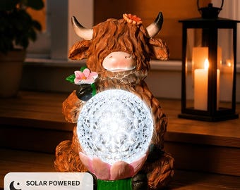 Highland Cow Garden Decor Solar Light, Resin Cow Statue with Glowing Glass Ball, Outdoor Yard Gift for Garden Lovers
