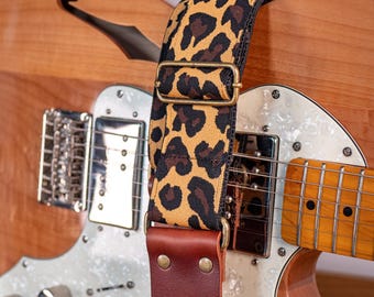 Vintage Guitar Strap « Wild Cat » - Full-Grain Leather Ends - Handcrafted in France