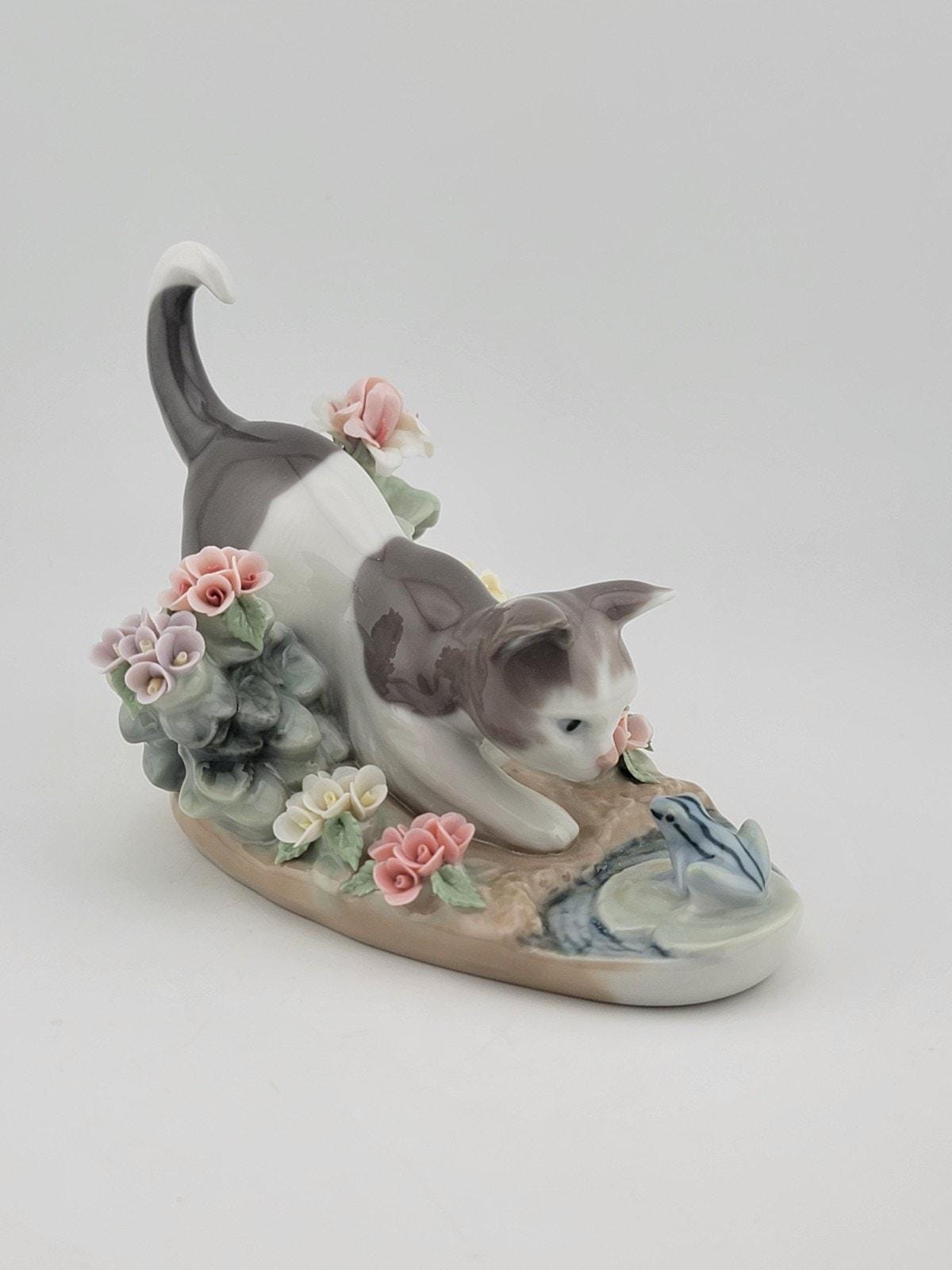 Retired Lladro Spain #1442 Kitty Confrontation Porcelain Playful
