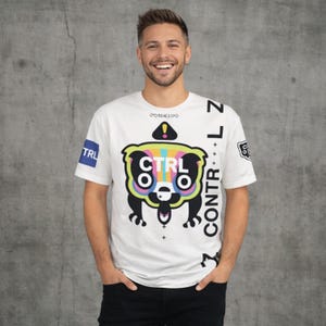 Marathon - Vandal CTRL Runner Shell Graphic Tee - Etsy