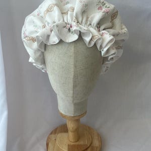 Satin Bonnet Bella: Handmade, floral pattern, adjustable sleeping cap