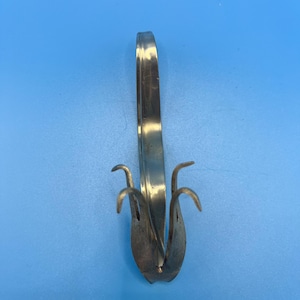 Skulptur av gaffeldrake i sterlingsilver: Handgjord bestickkonst (11x4x5 cm)