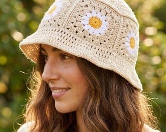 Daisy Crochet Bucket Hat, Granny Square Flower Sun Hat, Boho Summer Festival Hat, Handmade Cotton Beach Hat, Cottagecore Accessories for Her