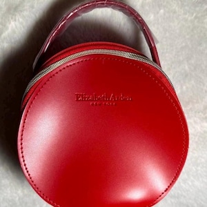 Bolso mini redondeado rojo cereza vintage de E. Arden New York