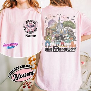 Camiseta Comfort Colors personalizada de Mickey y sus amigos de Disneyworld, camiseta familiar de Disneyland, camiseta de Magic Kingdom, camiseta para vacaciones familiares. imagen 5