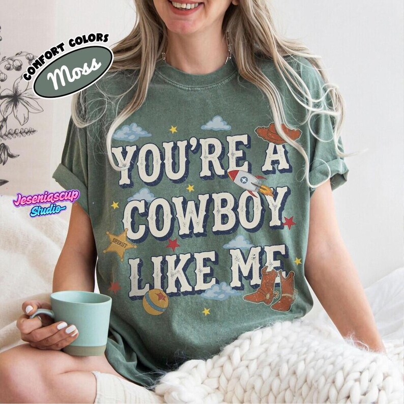 Camiseta vintage de Toy Story, Camiseta "Eres un vaquero como yo", Camiseta de Toy Story 5, Camiseta de viaje familiar a Disneyland WDW, Camiseta de Pixar Fest imagen 5
