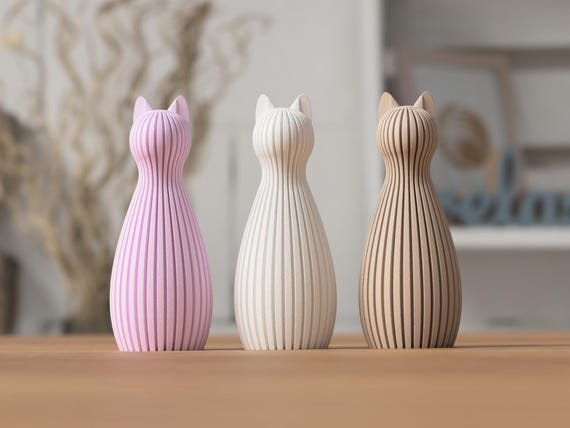 Minimalist Cat Statue, Ribbed Feline Sculpture, Geometric Animal Decor, Boho Bookshelf Accent