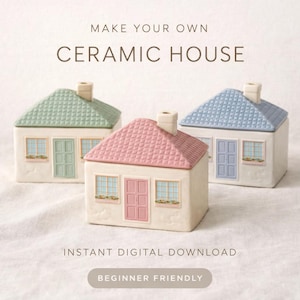 Puede incluir: Tres recipientes de cerámica con forma de casa con tejados y puertas de colores pastel. Los tejados tienen textura en verde, rosa y azul. Las casas tienen ventanas con detalles florales y una chimenea. El texto dice "MAKE YOUR OWN CERAMIC HOUSE" y "INSTANT DIGITAL DOWNLOAD".