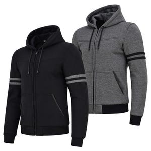 Puede incluir: Dos chaquetas con capucha y cremallera. Una es negra con rayas grises en las mangas, la otra es gris con rayas negras. Ambas tienen cremallera frontal, bolsillos y un dobladillo inferior negro.