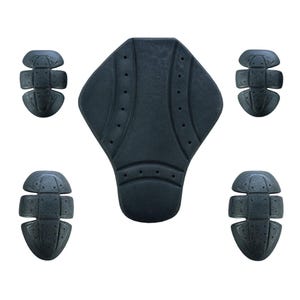 Puede incluir: Un conjunto de protectores de armadura de motocicleta negros, que incluye un protector de espalda grande y cuatro protectores más pequeños para rodillas o codos. Los protectores están hechos de un material texturizado y tienen un diseño contorneado.