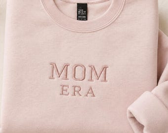 New Mom Gift for Mama Crewneck Sweatshirt Embroidered Minimalist Motherhood Top Cozy Womens Casual Wear Soft Cotton Blend Sweater Baby