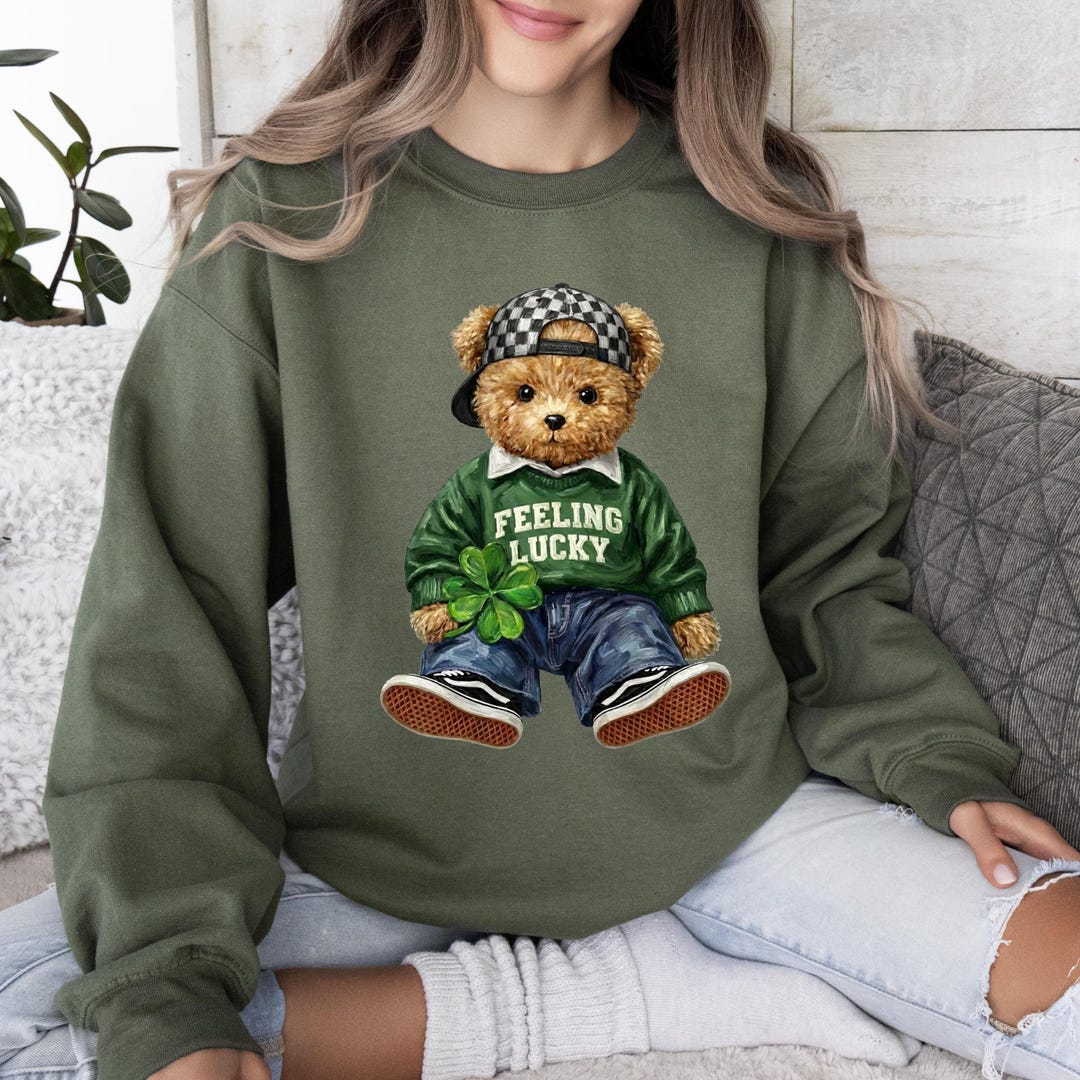 Feeling Lucky Bear St. Patrick's Day Sweatshirt, Shamrock Clover Irish ...