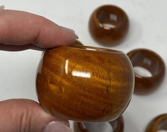 Anillos para servilletas vintage, color marrón, juego de 6, redondos, de madera, hechos en India.
