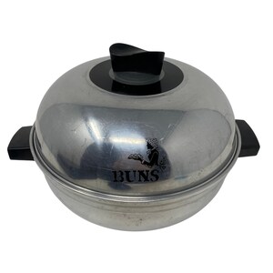 Vintage West Bend OS Serving Oven Silver Aluminum Bun Warmer Buns Graphic