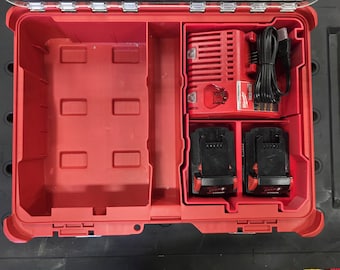 Organizador personalizado Milwaukee PACKOUT para carregador M18 e 2 baterias • Bandeja organizadora personalizada para PACKOUT 48‑22‑8430 • Feito à mão em Montreal